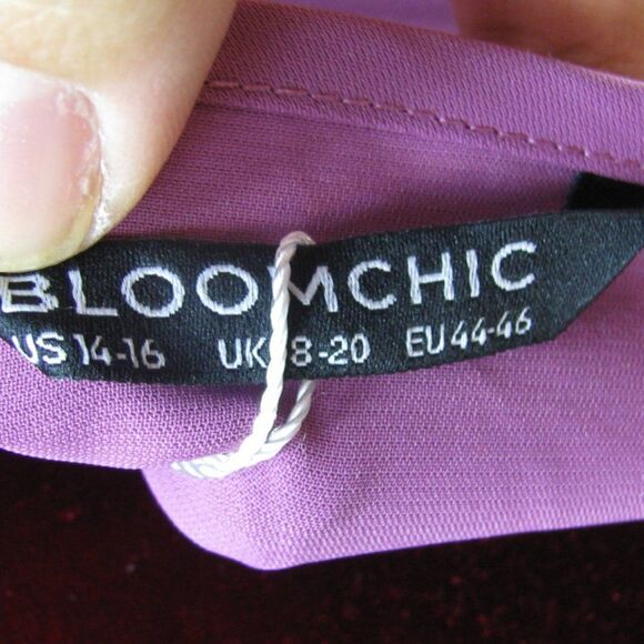 NWT BloomChic Ruffle sleeve top - Picture 8 of 9